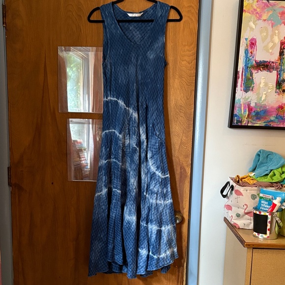 Luna Luz Dresses & Skirts - Luna Luz Blue Tie Dye Maxi Dress